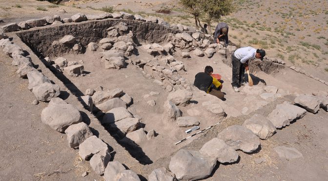 Lusos escavam em zona de risco do norte do Iraque