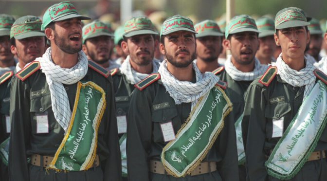 Cerco americano fortalece linha dura