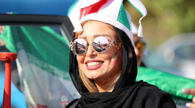 É a coisa mais simples do mundo mas ainda não o era para elas — ir à bola. Elas foram e estas são 15 imagens disso (e o jogo ficou 14-0)