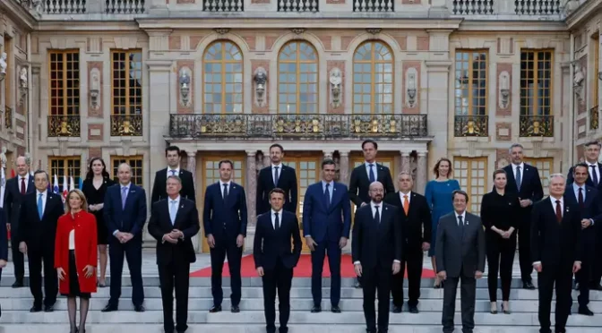 “Há duas semanas, acordamos numa Europa diferente.” A UE já tem um plano para acabar com a dependência da Rússia